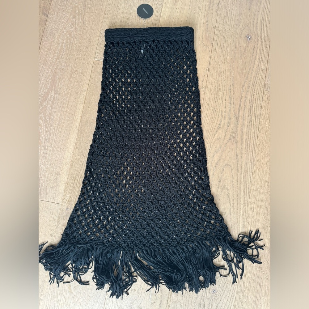 Lulus black woven crochet coverup skirt. NWT. Small.